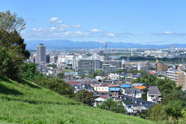 東京都多摩市