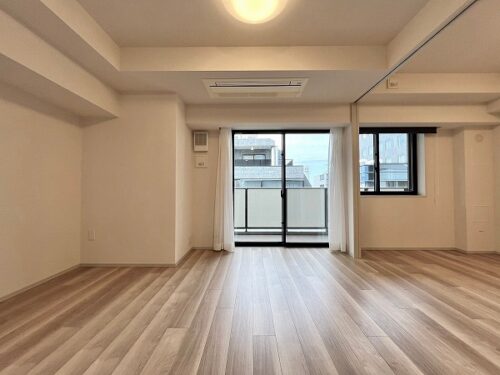 ジオ四谷三栄町 (居間)イメージ