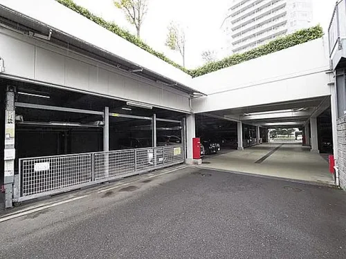 ラグナタワー駐車場イメージ