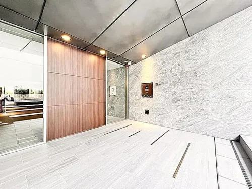 エントランス (内装)