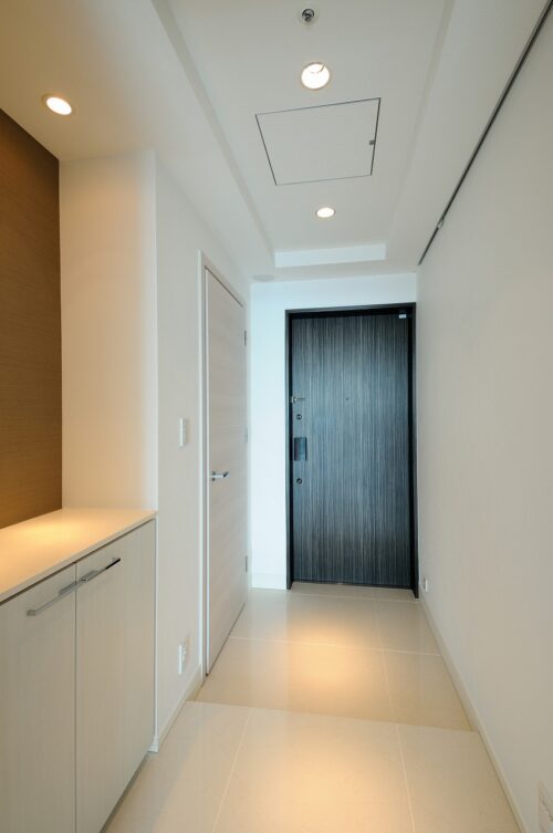 ラ・トゥール青葉台 (玄関)イメージ