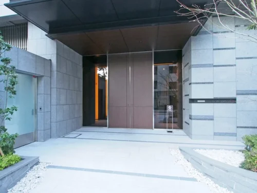 プラウド芝公園エントランス (外観)イメージ プラウド芝公園エントランス (外観)イメージ