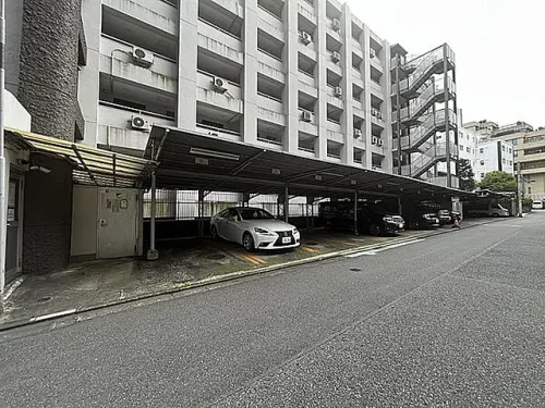 ドミ麻布駐車場イメージ