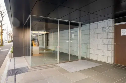 ジオ御苑内藤町エントランス (外観)イメージ ジオ御苑内藤町エントランス (外観)イメージ