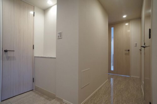 リブクオーレ神保町 (玄関)イメージ リブクオーレ神保町 (玄関)イメージ