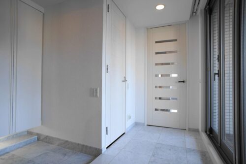 ファミールグランスイートTHE赤坂 (玄関)イメージ ファミールグランスイートTHE赤坂 (玄関)イメージ