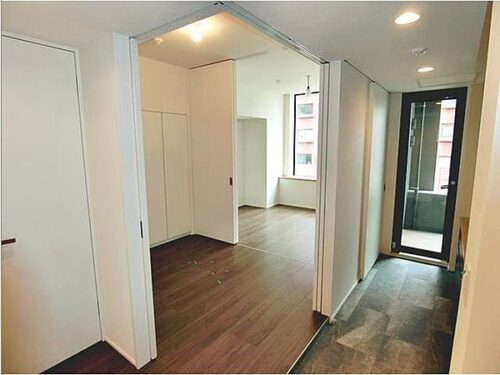 ヘキサート六本木 (居間)イメージ