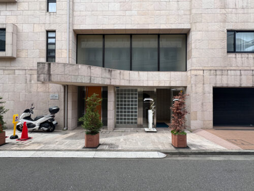 アヴァン南青山エントランス (外観)イメージ