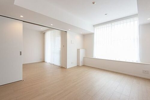 ファミール新宿グランスィートタワー (居間)イメージ ファミール新宿グランスィートタワー (居間)イメージ