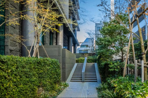 エル・セレーノ元赤坂レジデンス外庭イメージ