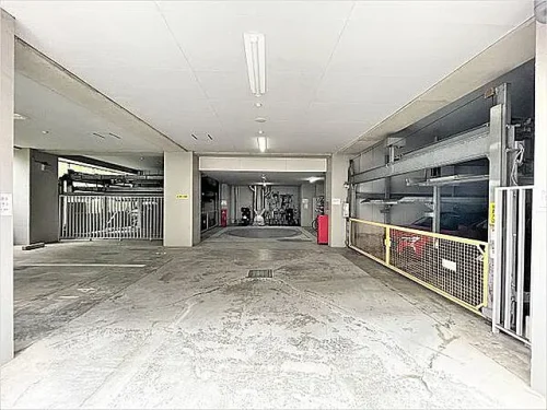 パークハウスリヴレーヌ駐車場イメージ パークハウスリヴレーヌ駐車場イメージ