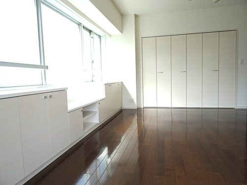 パークハウスリヴレーヌ (居間)イメージ パークハウスリヴレーヌ (居間)イメージ