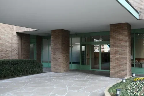 スカイライトタワーエントランス (外観)イメージ