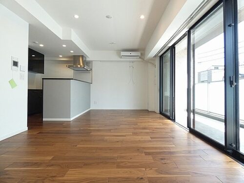 イニシア高輪プレシアスコート (居間)イメージ