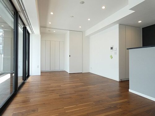 イニシア高輪プレシアスコート (居間)イメージ