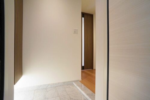 リヴェール赤坂 (玄関)イメージ