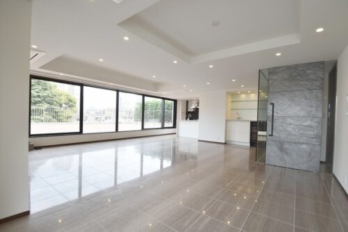 フォレセーヌ赤坂檜坂 (居間)イメージ