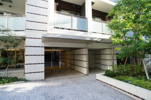 エントランス (外観)