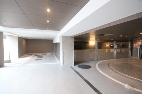 グランドメゾン白金高輪パークフロント駐車場イメージ