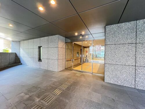 エントランス (外観)