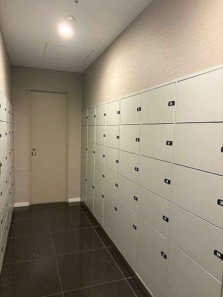 ドゥ・トゥール イーストタワー宅配BOX (内装)イメージ ドゥ・トゥール イーストタワー宅配BOX (内装)イメージ