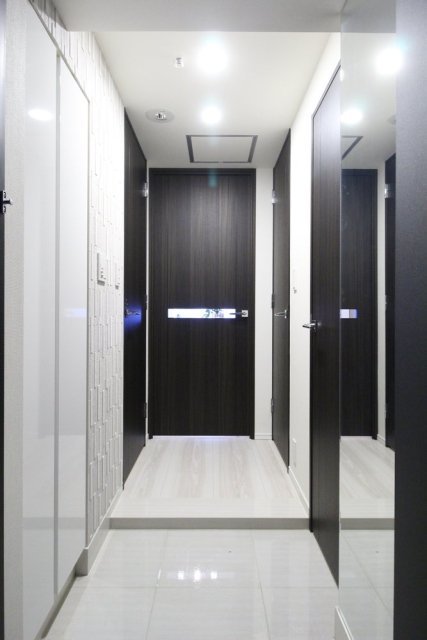 ドゥ・トゥール イーストタワー (玄関)イメージ ドゥ・トゥール イーストタワー (玄関)イメージ