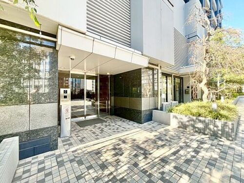 ドゥ・トゥール イーストタワーエントランス (外観)イメージ ドゥ・トゥール イーストタワーエントランス (外観)イメージ