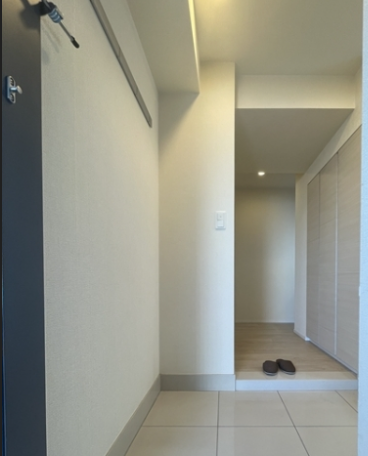 コンフォリア東新宿 (玄関)イメージ コンフォリア東新宿 (玄関)イメージ