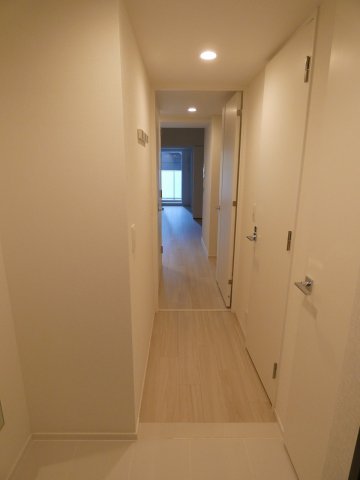 コンフォリア東新宿 (玄関)イメージ コンフォリア東新宿 (玄関)イメージ