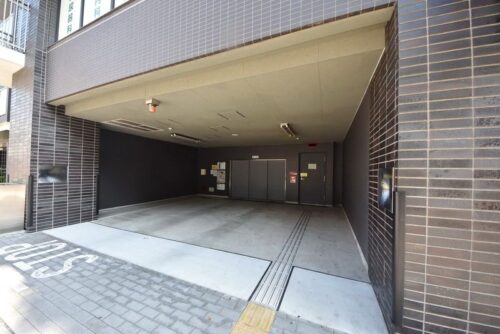 コンフォリア東新宿ステーションフロント駐車場イメージ