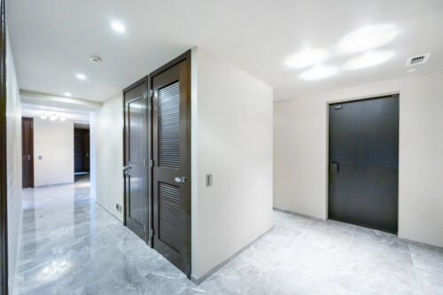 ザ・パークハウスグラン南青山 (玄関)イメージ ザ・パークハウスグラン南青山 (玄関)イメージ