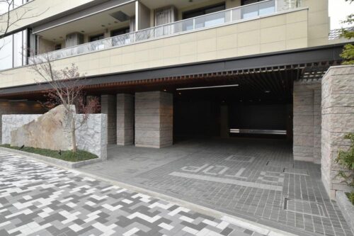 ザ・パークハウスグラン南青山四丁目駐車場入り口 (外観)イメージ ザ・パークハウスグラン南青山四丁目駐車場入り口 (外観)イメージ