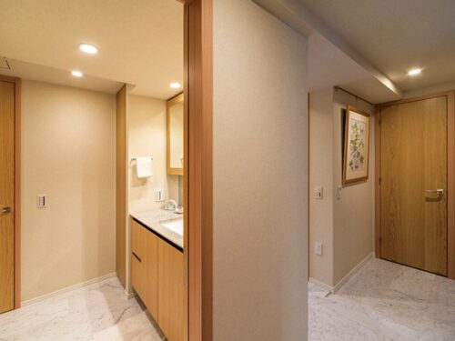 プラウド白金台三丁目 (玄関)イメージ プラウド白金台三丁目 (玄関)イメージ