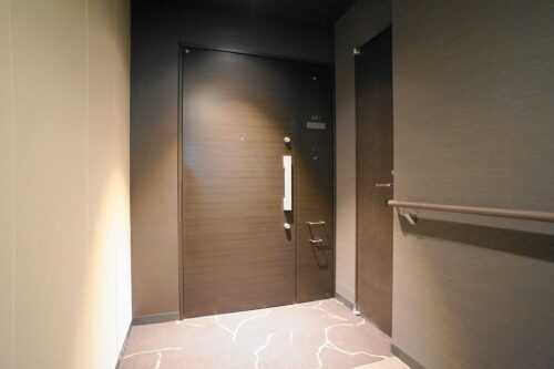 コモレ四谷 ザ・レジデンス四谷ガーデン (玄関)イメージ