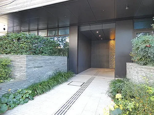 コモレ四谷 ザ・レジデンス四谷ガーデンエントランス (外観)イメージ