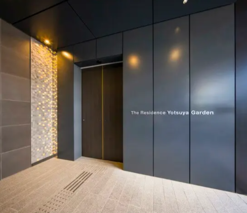 エントランス (内装)