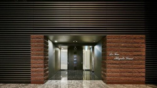 ラ・トゥール新宿グランドエントランス (外観)イメージ ラ・トゥール新宿グランドエントランス (外観)イメージ