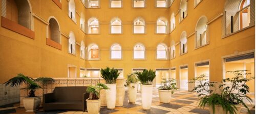 ラ・トゥール芝公園中庭 (内装)イメージ ラ・トゥール芝公園中庭 (内装)イメージ