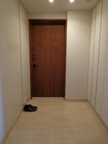 ラ・トゥール千代田富士見 (玄関)イメージ ラ・トゥール千代田富士見 (玄関)イメージ