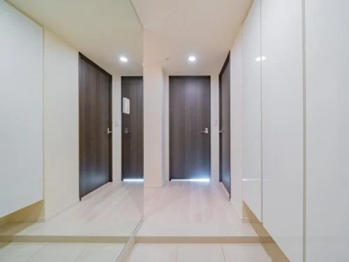 ドゥ・トゥール キャナル＆スパ イースト棟 (玄関)イメージ