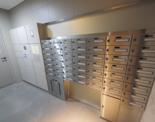 メールBOX，宅配BOX (内装)