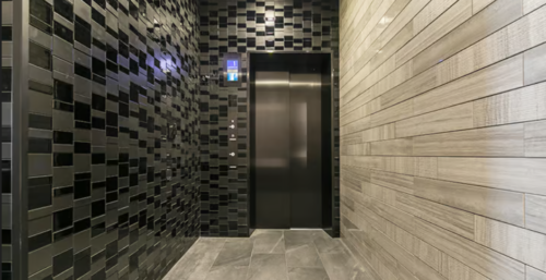 エレベーター (内装)
