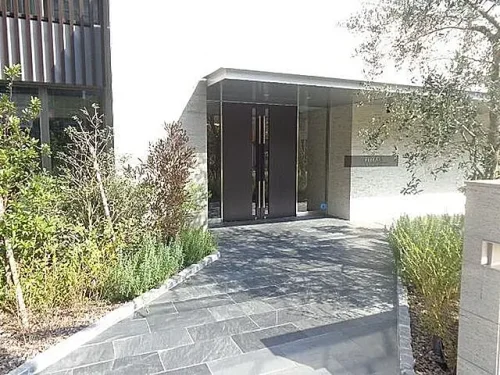 エントランス (外観)