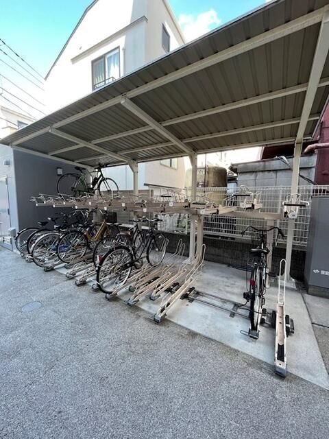 レジディア幡ヶ谷駐輪場イメージ レジディア幡ヶ谷駐輪場イメージ