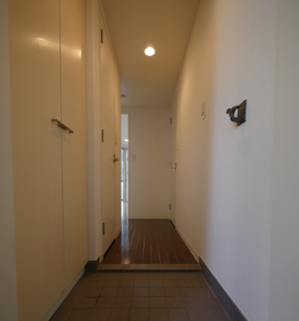 レジディア新宿御苑 (玄関)イメージ レジディア新宿御苑 (玄関)イメージ