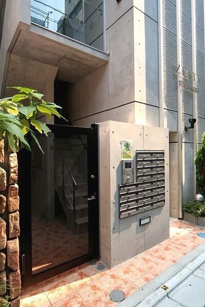 ルクレ西新宿エントランス(メールBOX) (外観)イメージ ルクレ西新宿エントランス(メールBOX) (外観)イメージ