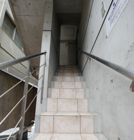 ルクレ西新宿Ⅱ階段イメージ ルクレ西新宿Ⅱ階段イメージ