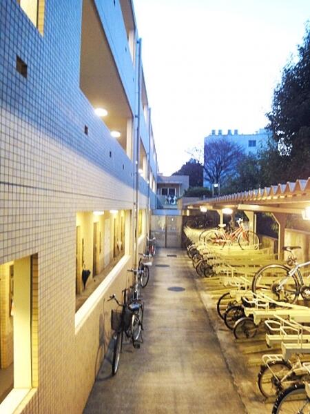 レジディア西新宿II駐輪場イメージ レジディア西新宿II駐輪場イメージ