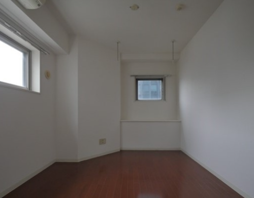 レジディア三越前 (居間)イメージ