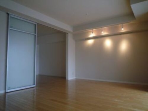 東銀座ハイツ (居間)イメージ